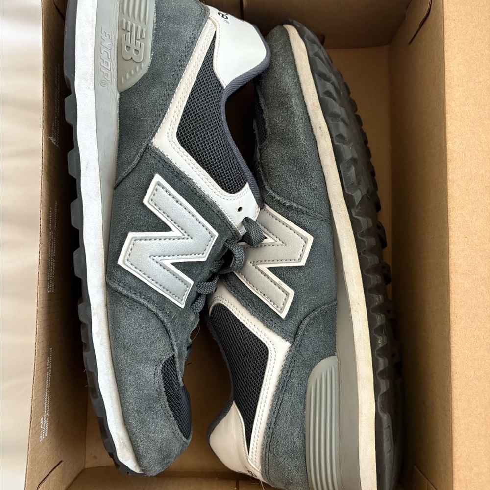 New Balance Men's Gray Sneakers